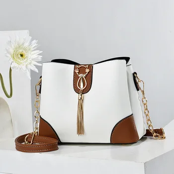 Женская сумка-мешок большой емкости 2023, популярная новая мода, изысканная женская сумка с кисточками, универсальная сумка через плечо на одно плечо