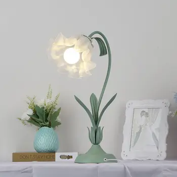Современная цветочная светодиодная настольная лампа для гостиной, столовой, прикроватной тумбочки, настольных светильников в стиле ЛОФТ, романтического роскошного домашнего декора, светильников и светильников