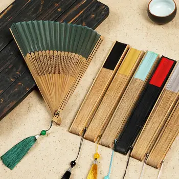 Танцевальный складной веер Ручной веер для танцев с кисточками в винтажном стиле, изысканная бамбуковая ручка, складной веер из искусственного шелка для свадеб